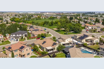 1616 Langum Way, Manteca, CA 95337 - Photo 51