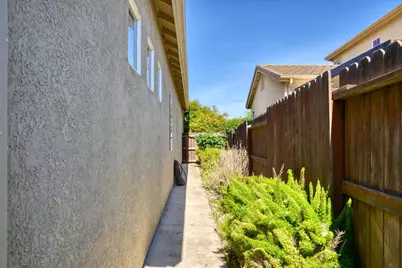 1616 Langum Way, Manteca, CA 95337 - Photo 43