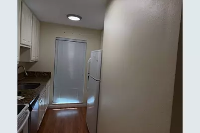 790 E Woodside Lane #6, Sacramento, CA 95825 - Photo 17
