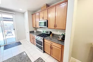 668 Spirou St, Stockton, CA 95204 - Photo 9