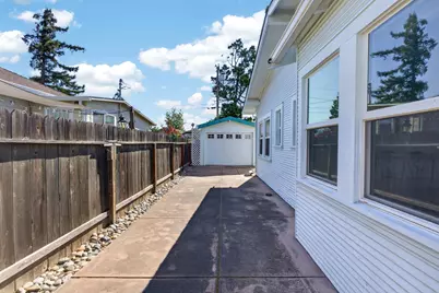 1704 N Berkeley Avenue, Stockton, CA 95205 - Photo 5