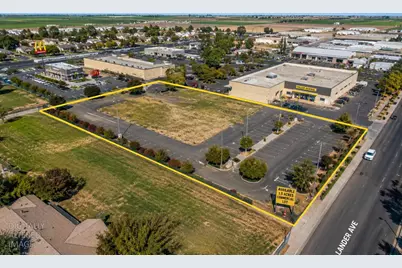 7940 Lander Ave, Hilmar, CA 95324 - Photo 1