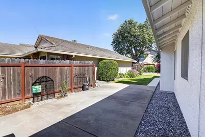 777 Cobble Hill Way, Galt, CA 95632 - Photo 33