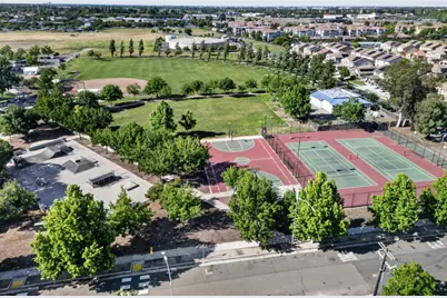 8406 Keusman Street, Elk Grove, CA 95758 - Photo 49