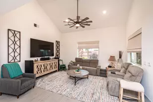 9024 Orlov Way, Roseville, CA 95747 - Photo 9