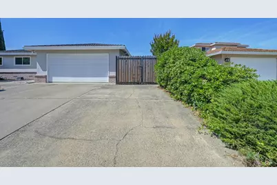 7284 Farm Dale Way, Sacramento, CA 95831 - Photo 7