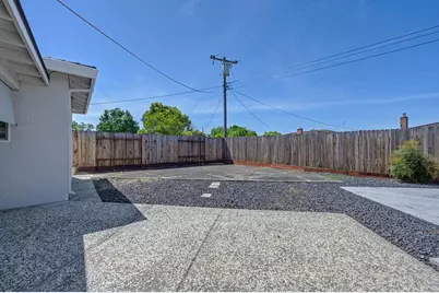 7284 Farm Dale Way, Sacramento, CA 95831 - Photo 63