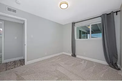 7284 Farm Dale Way, Sacramento, CA 95831 - Photo 39