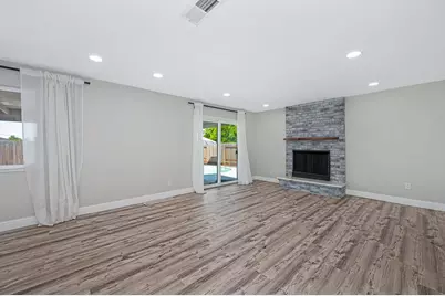 7284 Farm Dale Way, Sacramento, CA 95831 - Photo 19