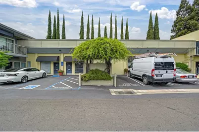 2398 Fair Oaks Boulevard, Sacramento, CA 95825 - Photo 31