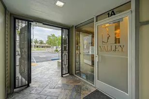 2398 Fair Oaks Blvd, Sacramento, CA 95825 - Photo 17