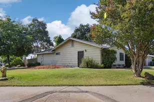 823 Domingo Ct, Turlock, CA 95380 - Photo 1