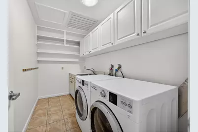 6301 Longridge Way, Sacramento, CA 95831 - Photo 39
