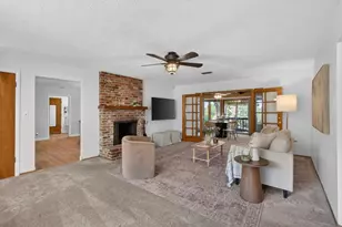 8133 E Peerless Ave, Orangevale, CA 95662 - Photo 11