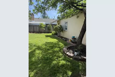 2197 Cambridge Street, Sacramento, CA 95815 - Photo 27