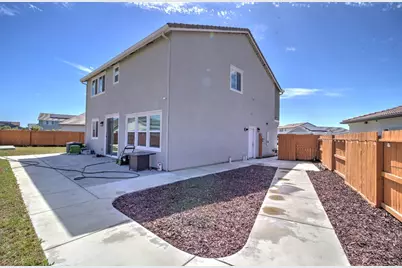 15581 Kellogg Creek Court, Lathrop, CA 95330 - Photo 47