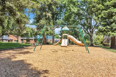 3960 Oak Villa Circle, Carmichael, CA 95608 - Photo 15