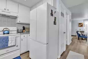3960 Oak Villa Cir, Carmichael, CA 95608 - Photo 9