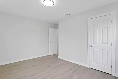 4630 Lemon Hill Avenue, Sacramento, CA 95824 - Photo 11
