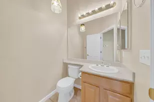 9282 Monmouth Ct, Elk Grove, CA 95758 - Photo 37