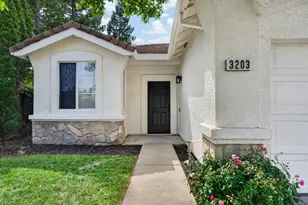 3203 Europa St, Roseville, CA 95661 - Photo 3