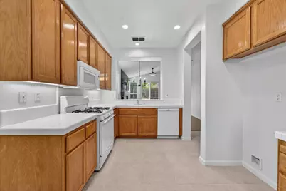 3203 Europa Street, Roseville, CA 95661 - Photo 11
