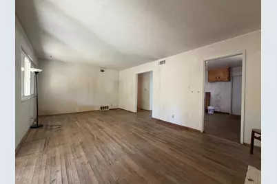 1813 Enslen Avenue, Modesto, CA 95350 - Photo 11