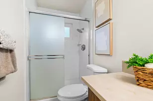 8940 Red Leaf Way, Sacramento, CA 95826 - Photo 37