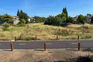 13 Castaic Ct, Roseville, CA 95678 - Photo 3