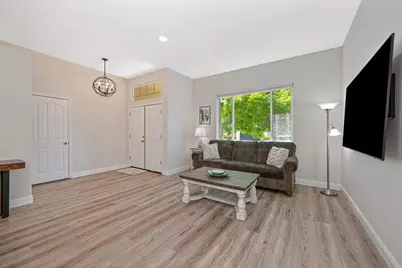 1010 Thompson Circle, Folsom, CA 95630 - Photo 11