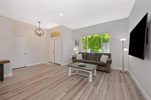 1010 Thompson Cir, Folsom, CA 95630 - Photo 11