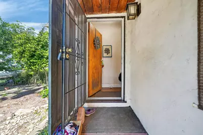 2080 Lucerne Avenue, Stockton, CA 95203 - Photo 3