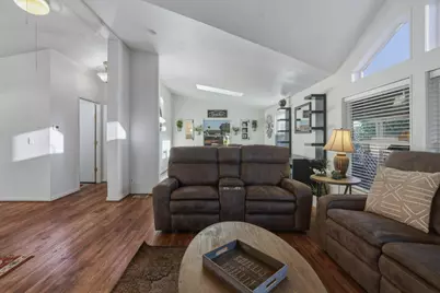 La Perla Drive, Modesto, CA 95357 - Photo 9