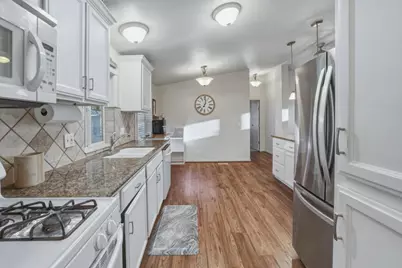 La Perla Drive, Modesto, CA 95357 - Photo 19