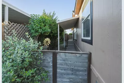 La Perla Drive, Modesto, CA 95357 - Photo 31