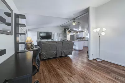 La Perla Drive, Modesto, CA 95357 - Photo 11