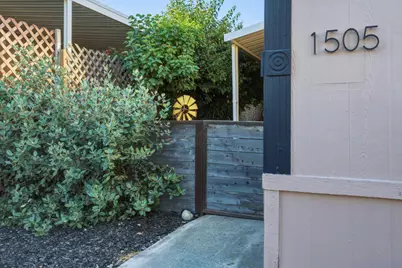 La Perla Drive, Modesto, CA 95357 - Photo 7