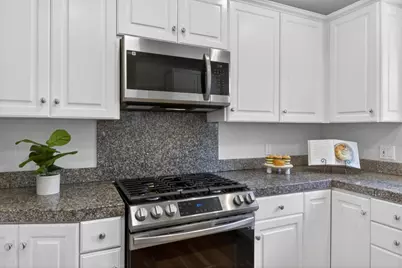 2702 Donner Way, Sacramento, CA 95818 - Photo 27