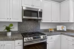 2702 Donner Way, Sacramento, CA 95818 - Photo 27