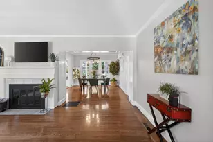 2702 Donner Way, Sacramento, CA 95818 - Photo 9