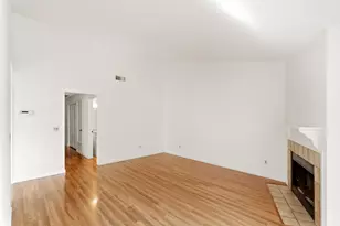 9334 Aizenberg Cir, Elk Grove, CA 95624 - Photo 7
