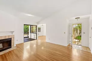 9334 Aizenberg Cir, Elk Grove, CA 95624 - Photo 5