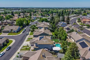 7613 Glenbain Way, Elk Grove, CA 95758 - Photo 9