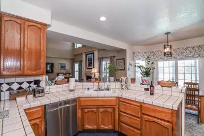 7613 Glenbain Way, Elk Grove, CA 95758 - Photo 47