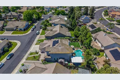 7613 Glenbain Way, Elk Grove, CA 95758 - Photo 19