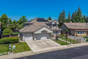 7613 Glenbain Way, Elk Grove, CA 95758 - Photo 3