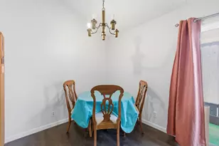4901 Travertine Cir, Sacramento, CA 95841 - Photo 9