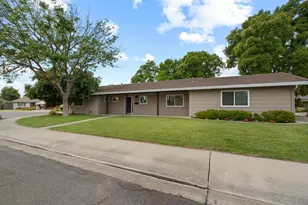 1732 Casa Nueva St, Woodland, CA 95695 - Photo 3
