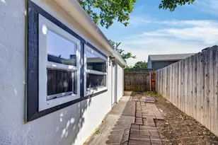 4201 56th St, Sacramento, CA 95820 - Photo 33