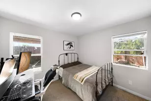2757 Altos Ave, Sacramento, CA 95815 - Photo 29